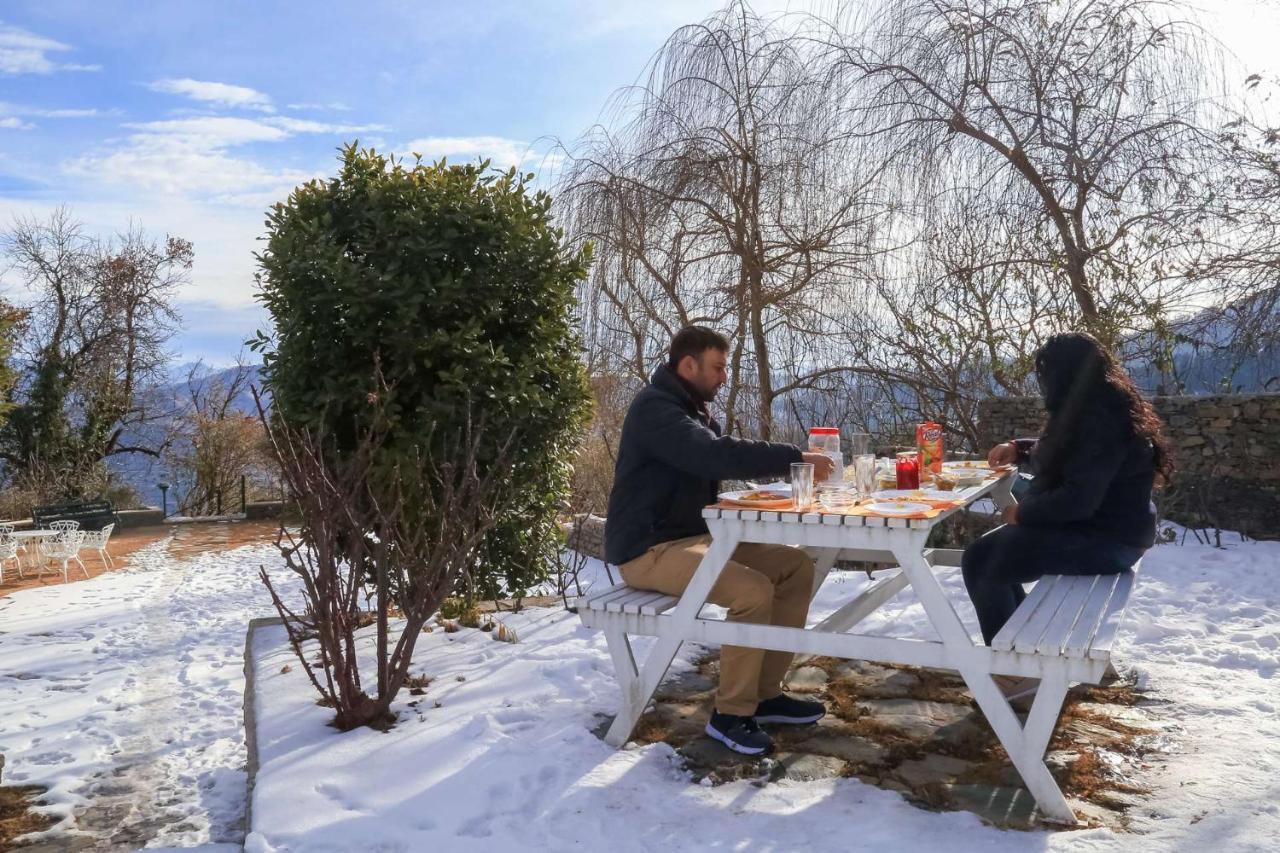 Stayvista At Violet Hill With Bonfire, Gazebo & Hill View Shimla Dış mekan fotoğraf