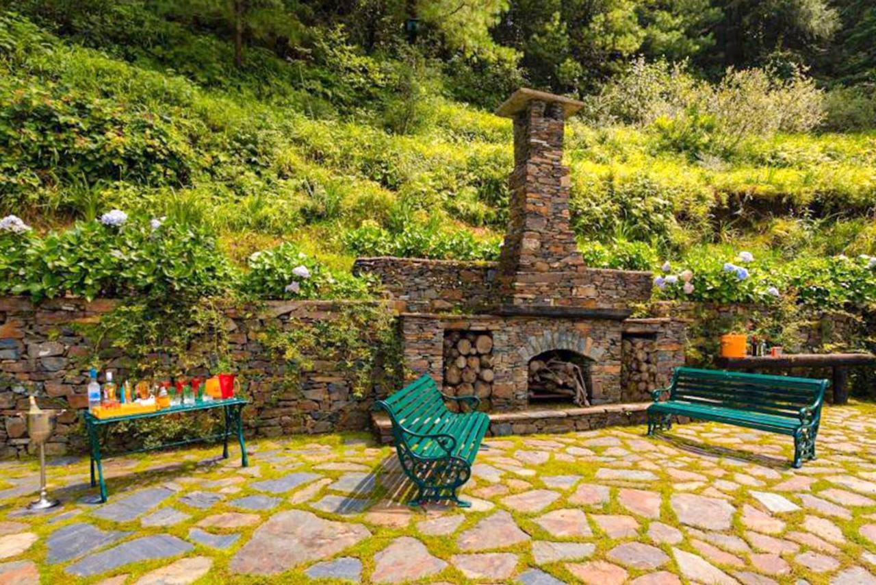 Stayvista At Violet Hill With Bonfire, Gazebo & Hill View Shimla Dış mekan fotoğraf